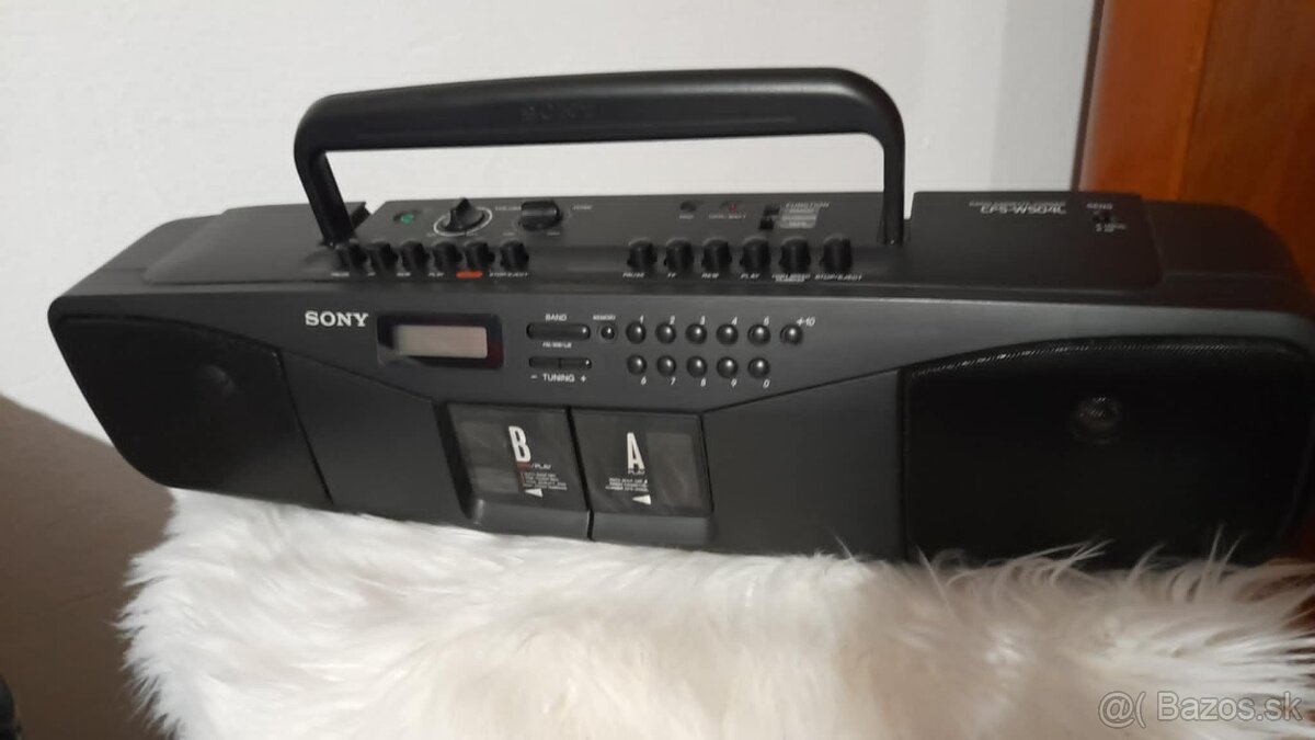 Retro radiomagnetofon SONY CFS-W504 L Japan