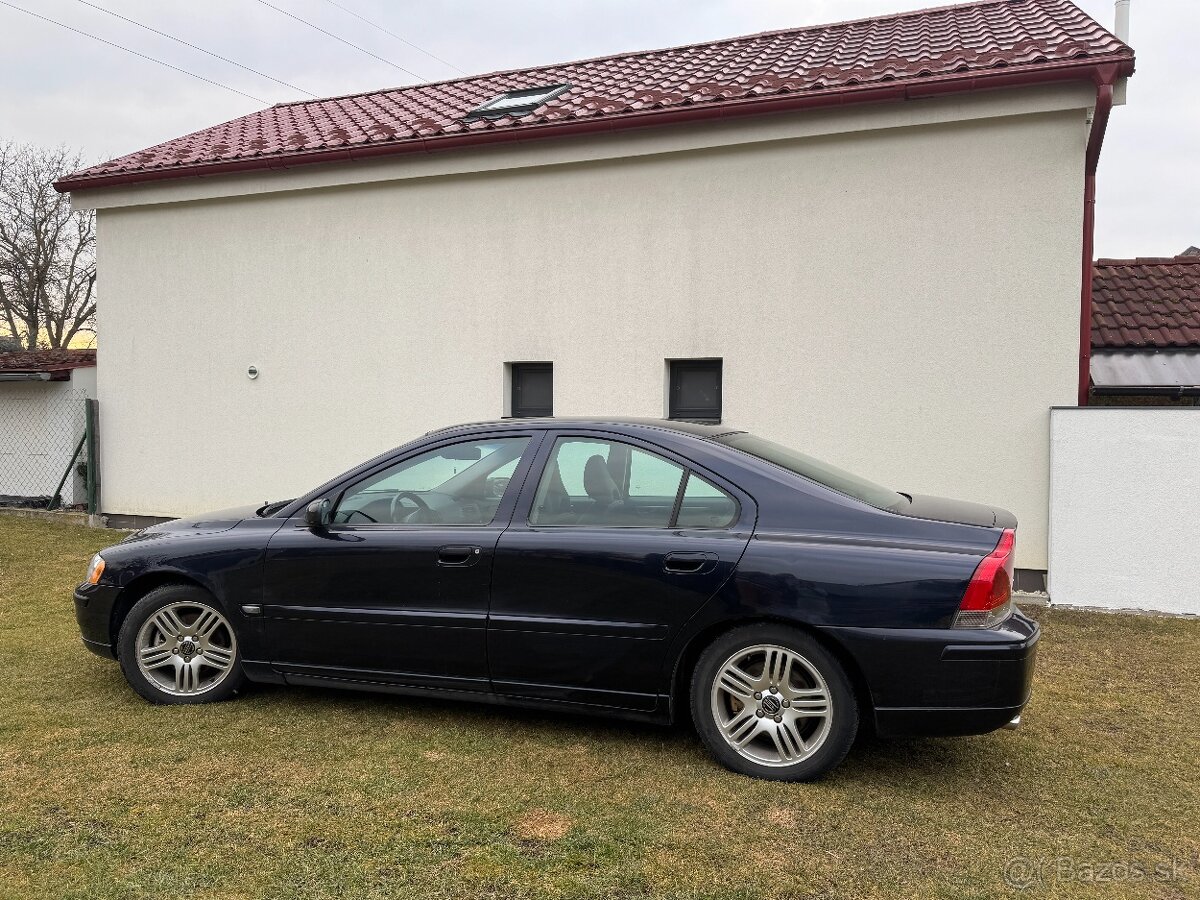 Volvo S60, 2.4 D5, 120 kW, 2005 – automat 🚗🔵