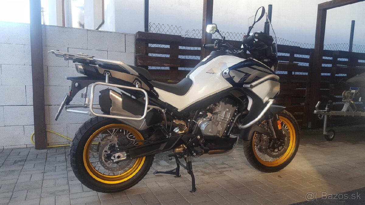 CFMOTO 800MT Explore