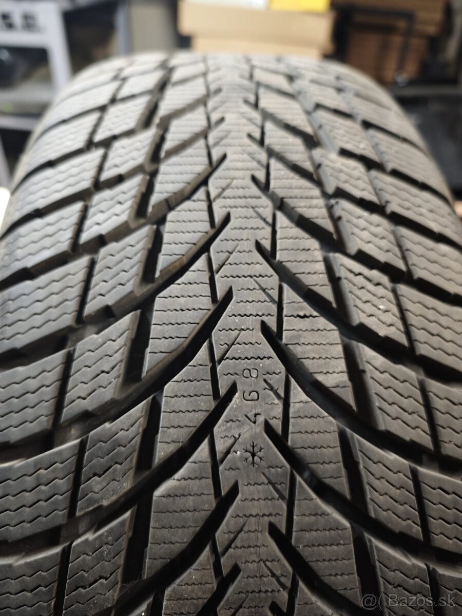 NOKIAN 215/45 R17 DOT 21 SNOWPROOF