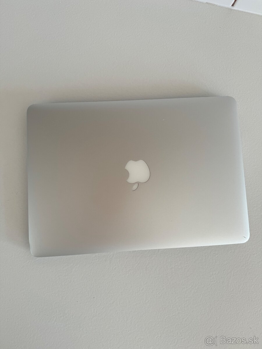 MacBook Air 13, A 1466