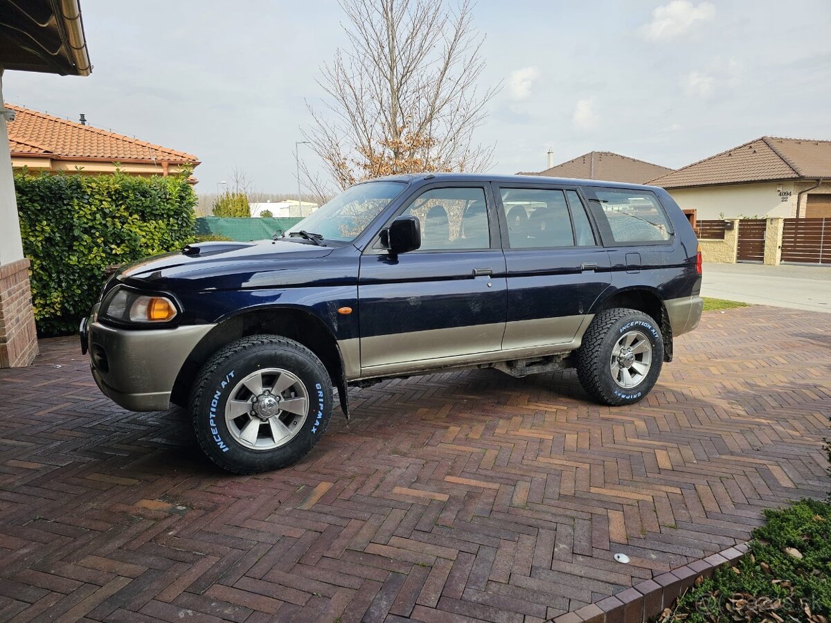 Mitsubishi Pajero Sport