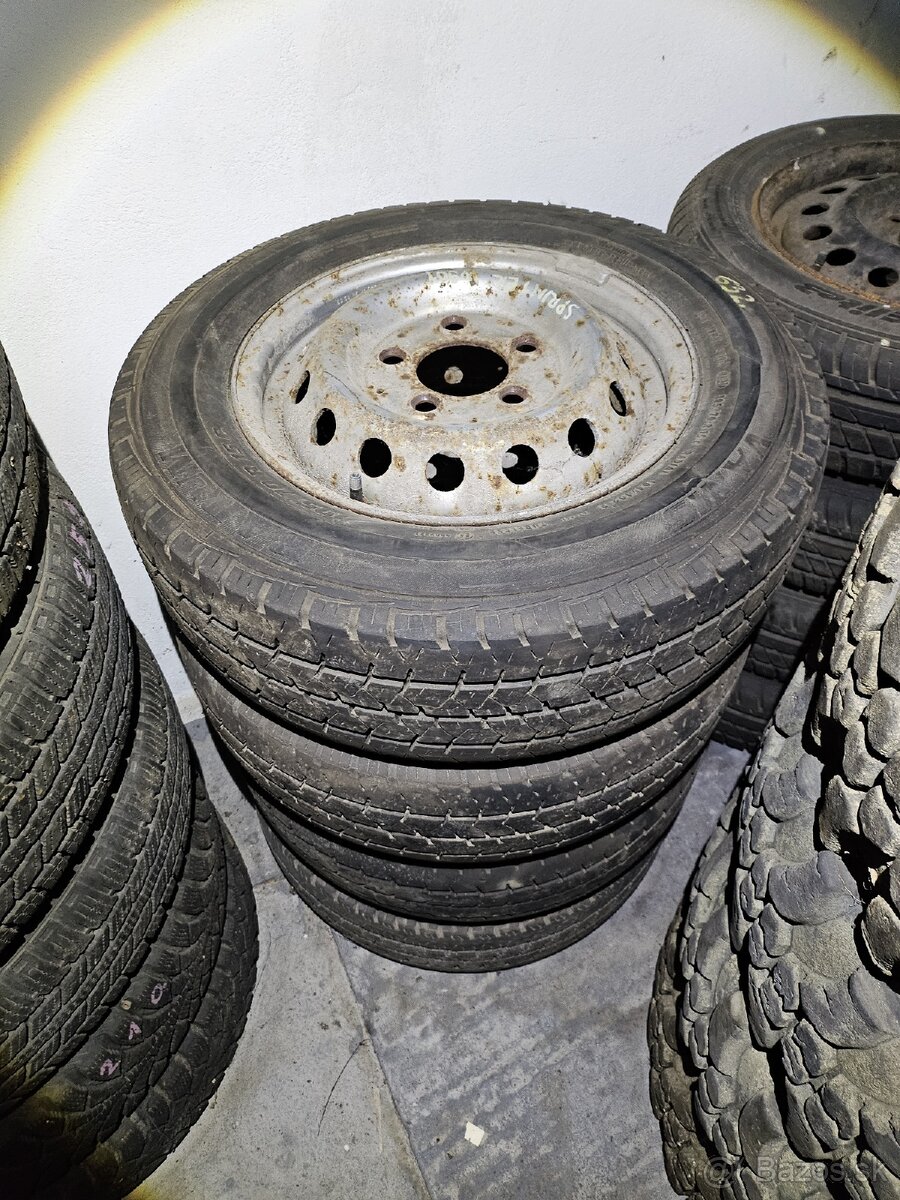 Plechové disky 5x130 + letné pneu 195/70r15c