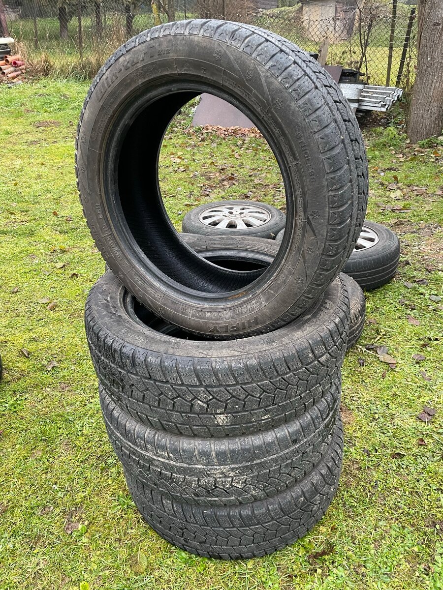 ZIMNÉ pneu HIFLY WIN-TURI 212 195/55 R15 85H