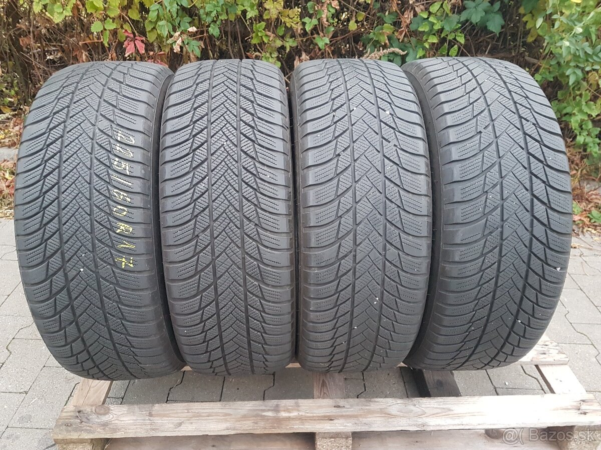 Zimne 225/60R17 Bridgestone