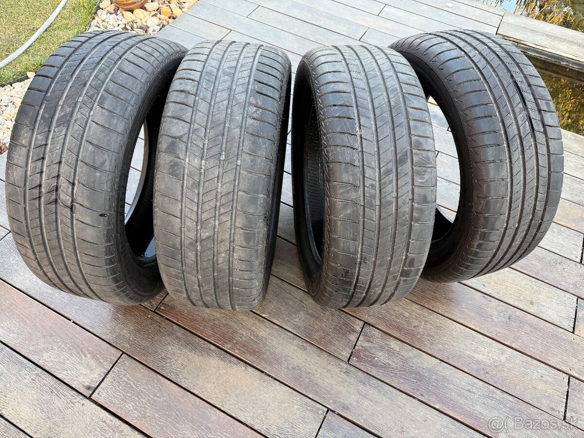 Letné pneumatiky 235/55 R18 100V Bridgestone