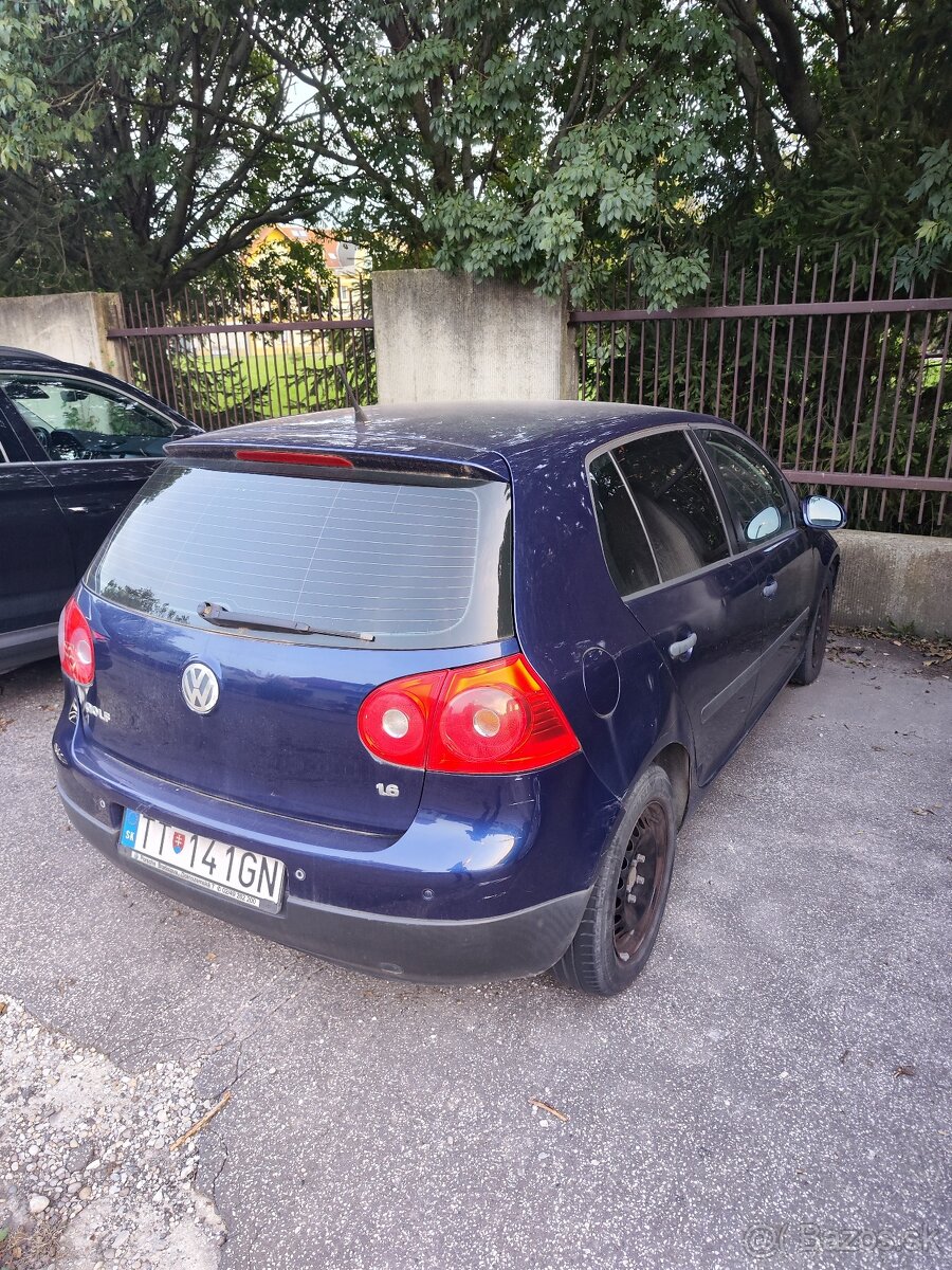 Volkswagen Golf V