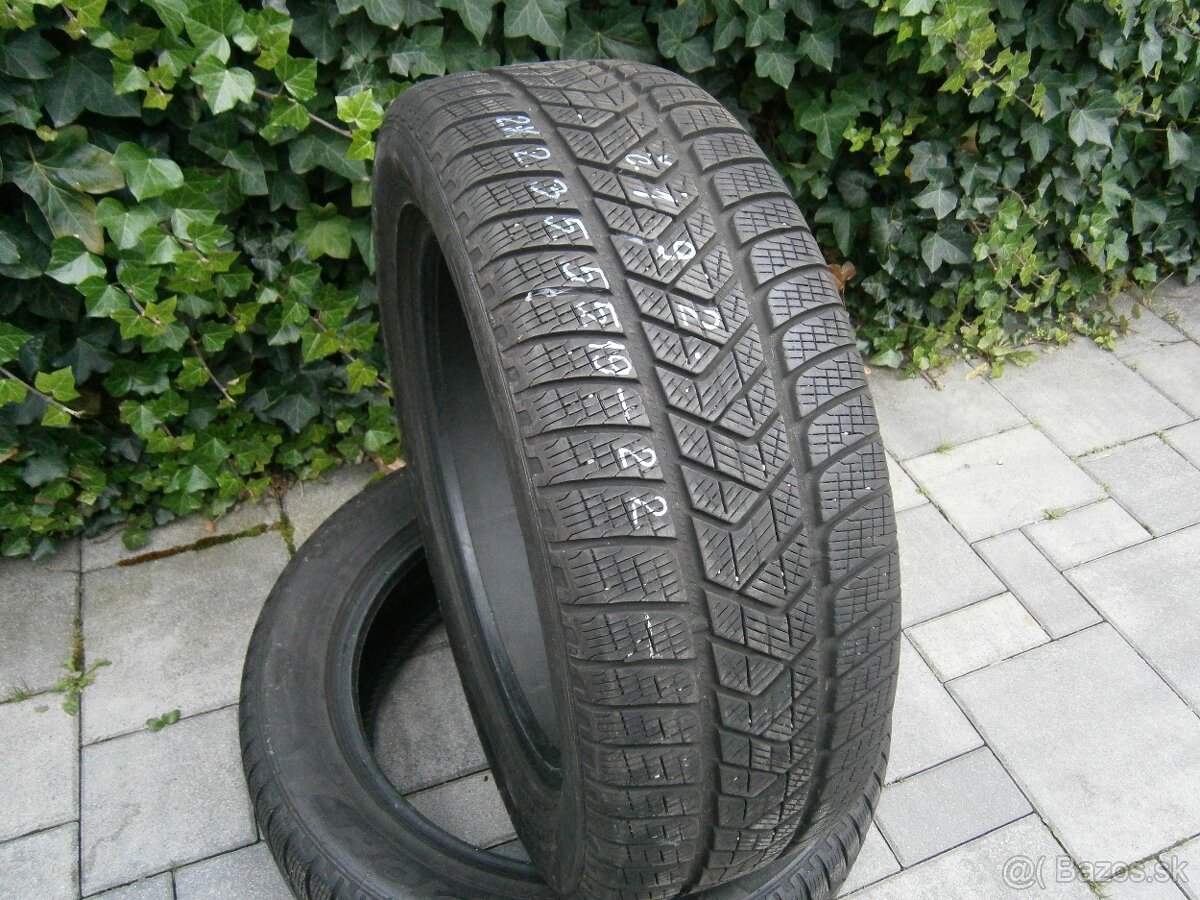 Predám 2x zimné pneu Pirelli 235/55 R19 105HXL