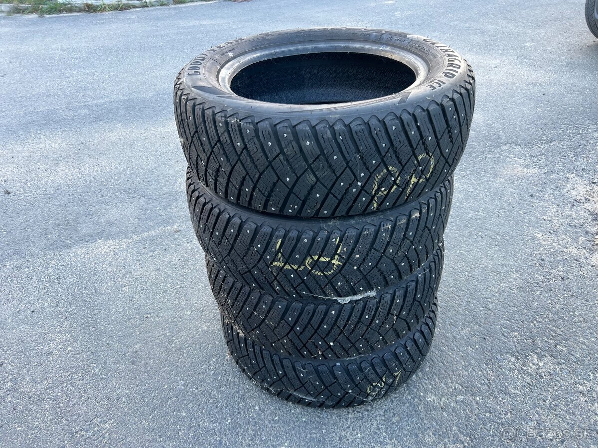 Pneu Goodyear Arctic ICE 205/55 R16 zimne