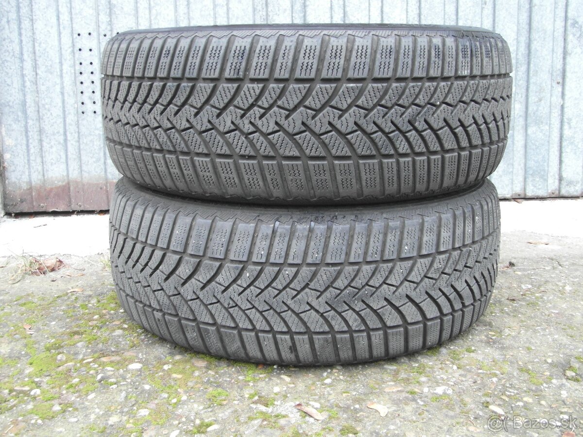 225/55 R17