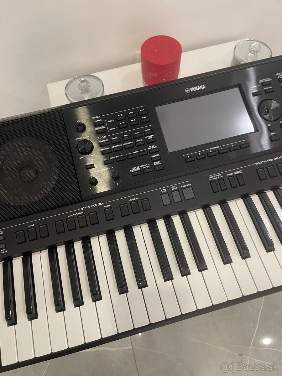 Yamaha psr sx900