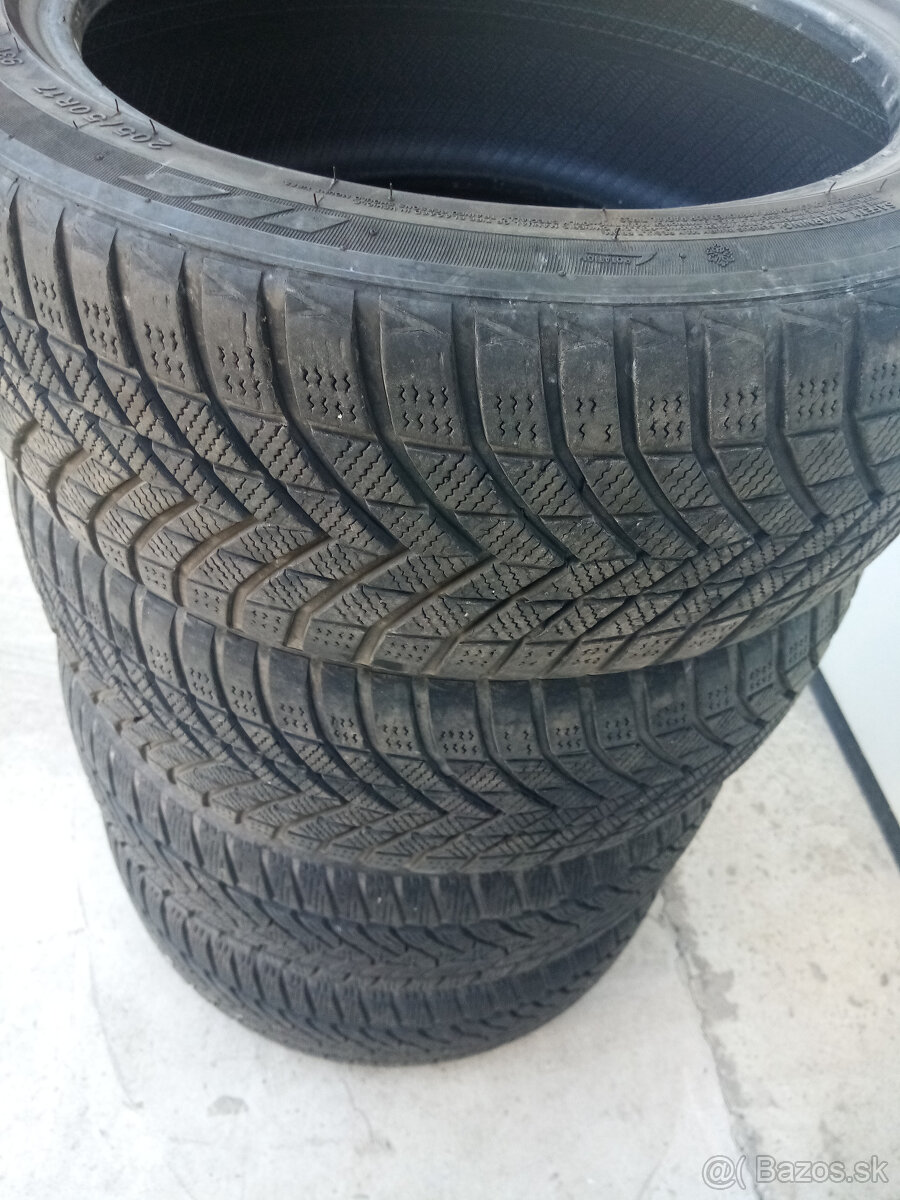 predam zimne pneu 205/50r17 4ks 90e