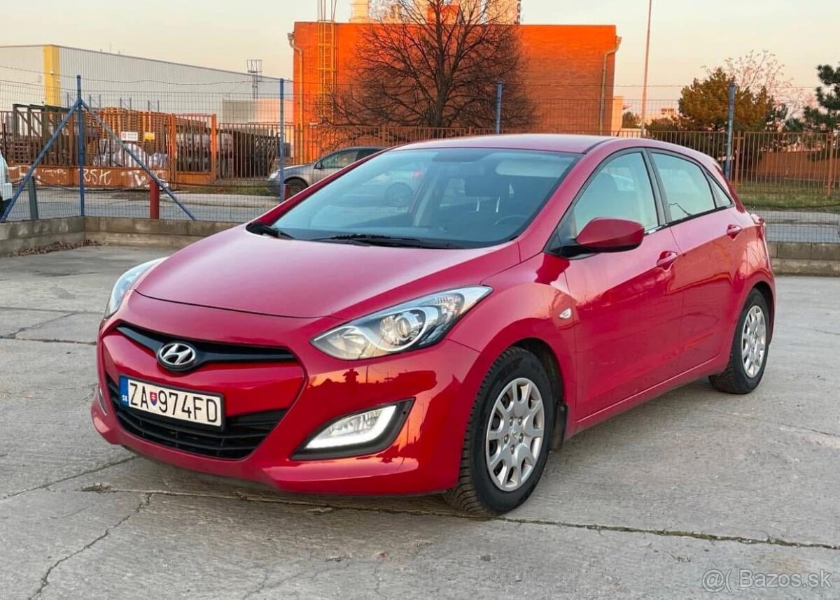 Hyundai i30 1.6i MPI DOHC CVVT Comfort A/T