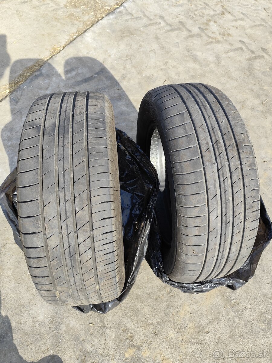 Letné pneumatiky 215/60 R16