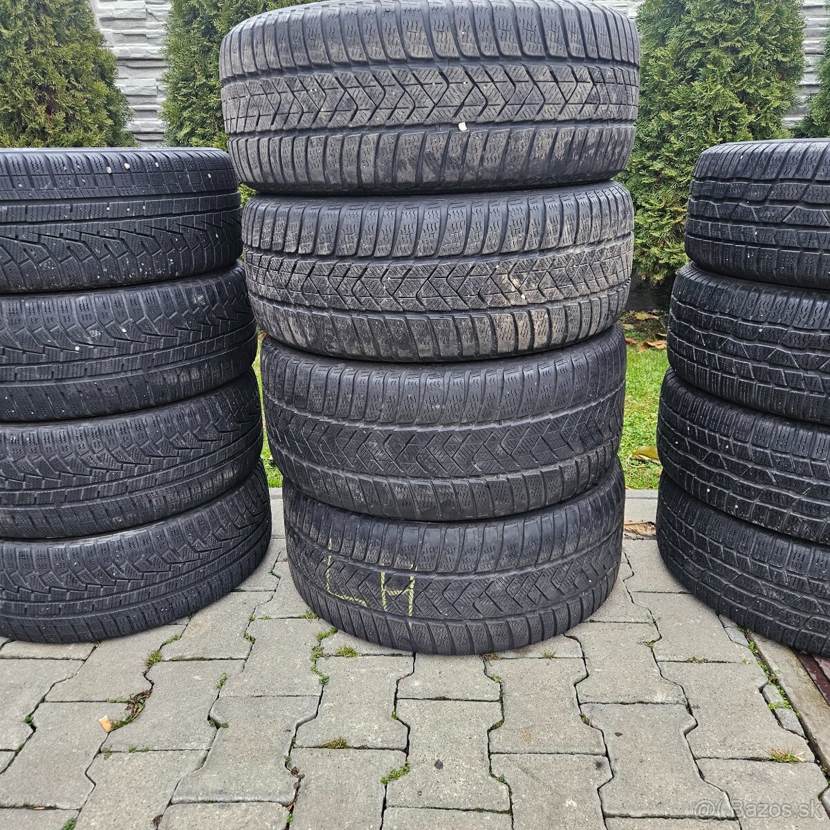 275/40 r18 Pirelli