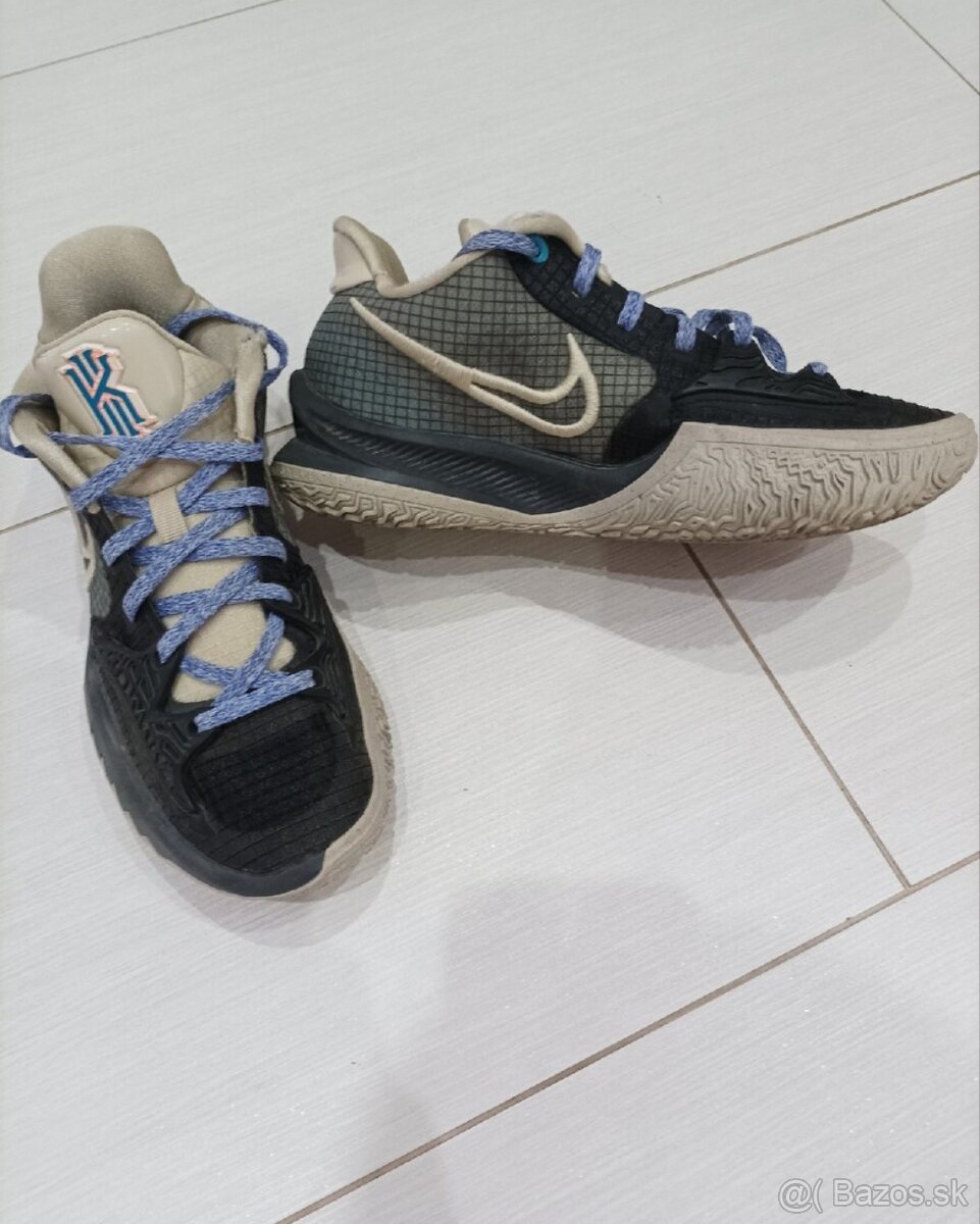 Nike Kyrie Low lV