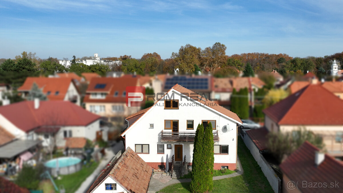 EXKLUZÍVNE na predaj 3.podlažný 5 izbový dom v Bratislave - 