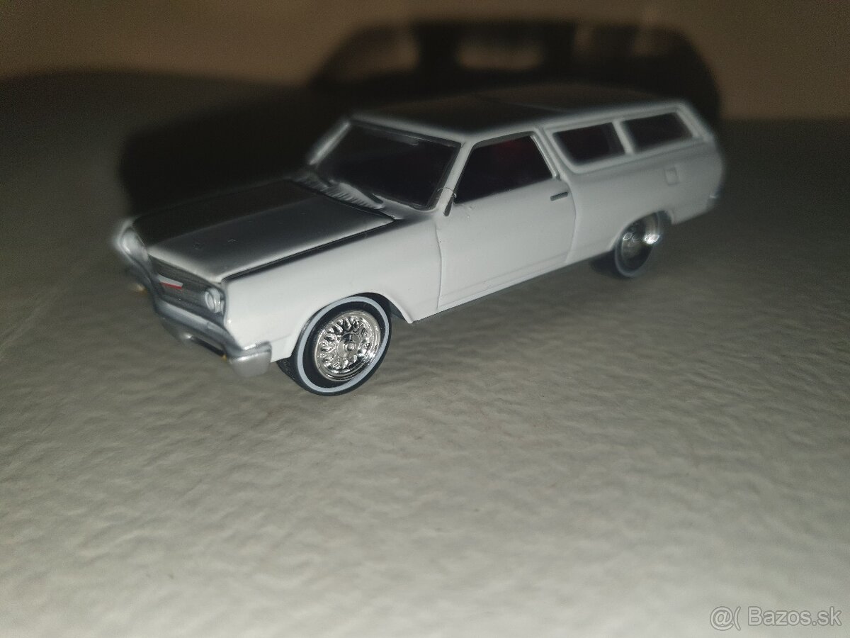 Johny Lightning  Chevrolet Chevelle Wagon