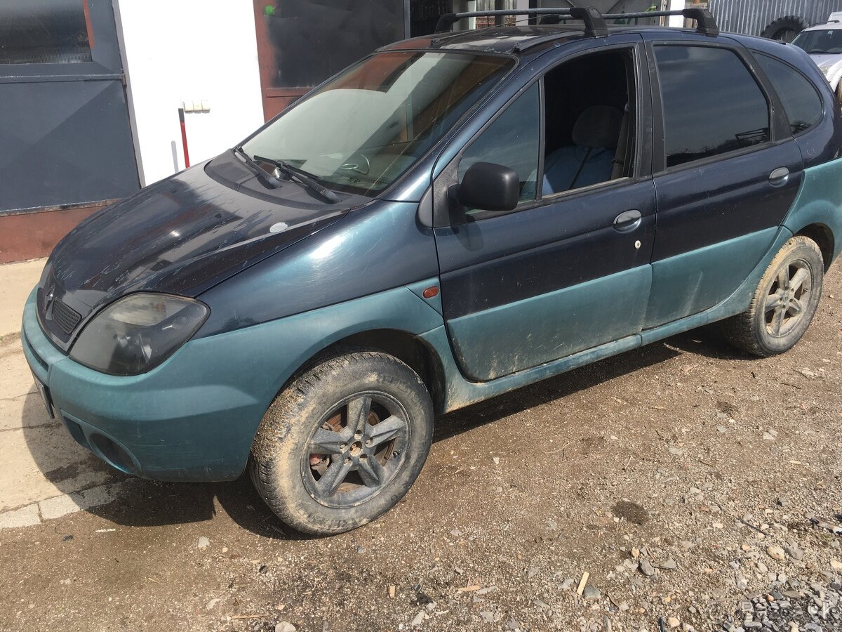 Renault scenic rx4