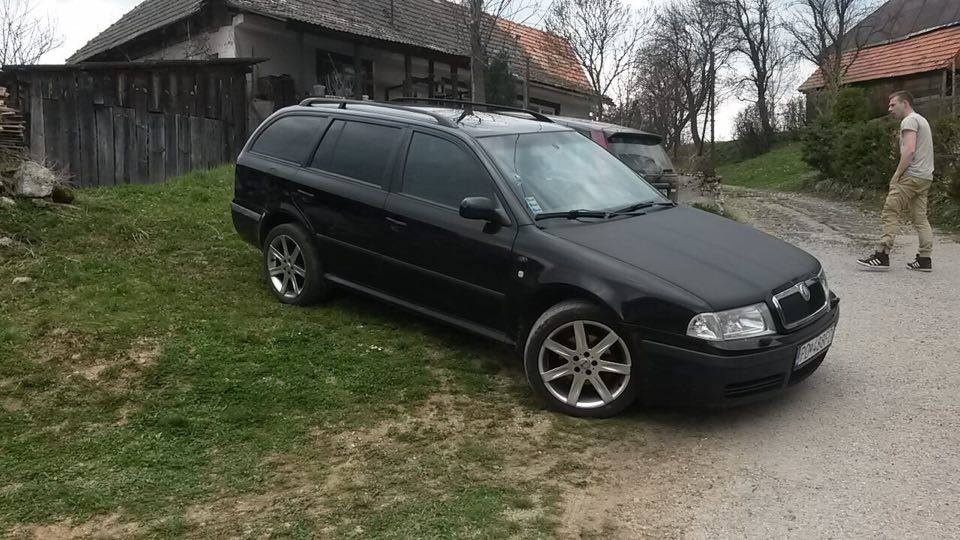 Predám škodu Octavia 1,9 TDI - 4X4 - 77 KW SURNE