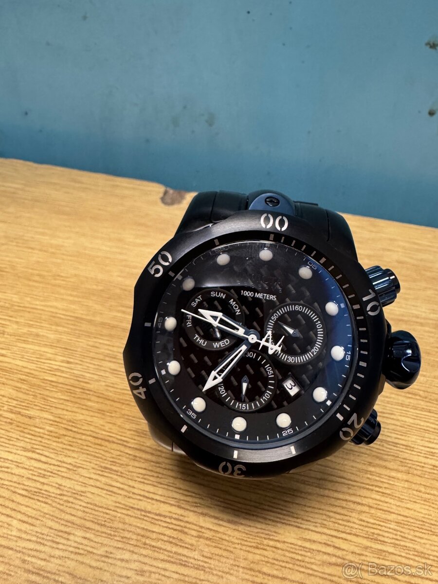 INVICTA VENOM