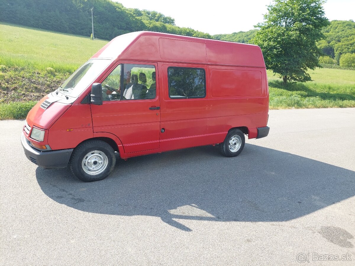 Renault Trafic 4x4 - obytna dodavka