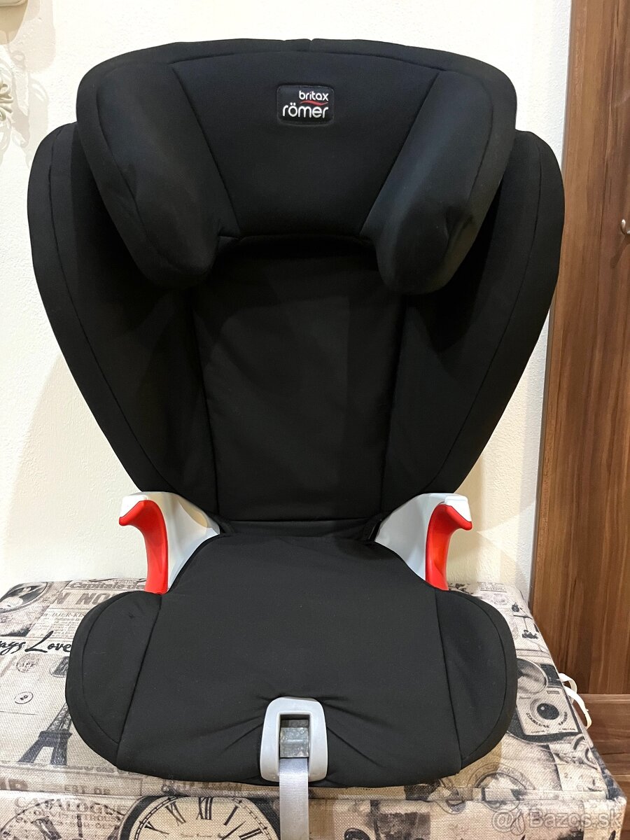 Autosedačka Britax Römer Kidfix 15-36 kg