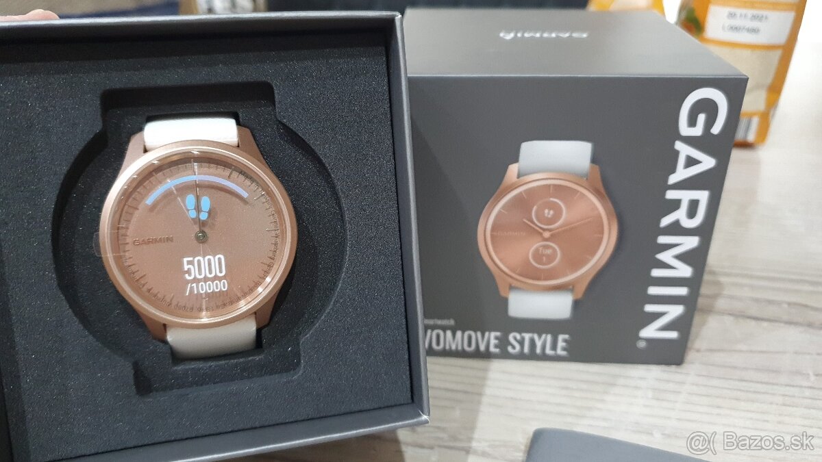 GARMIN vivomove style