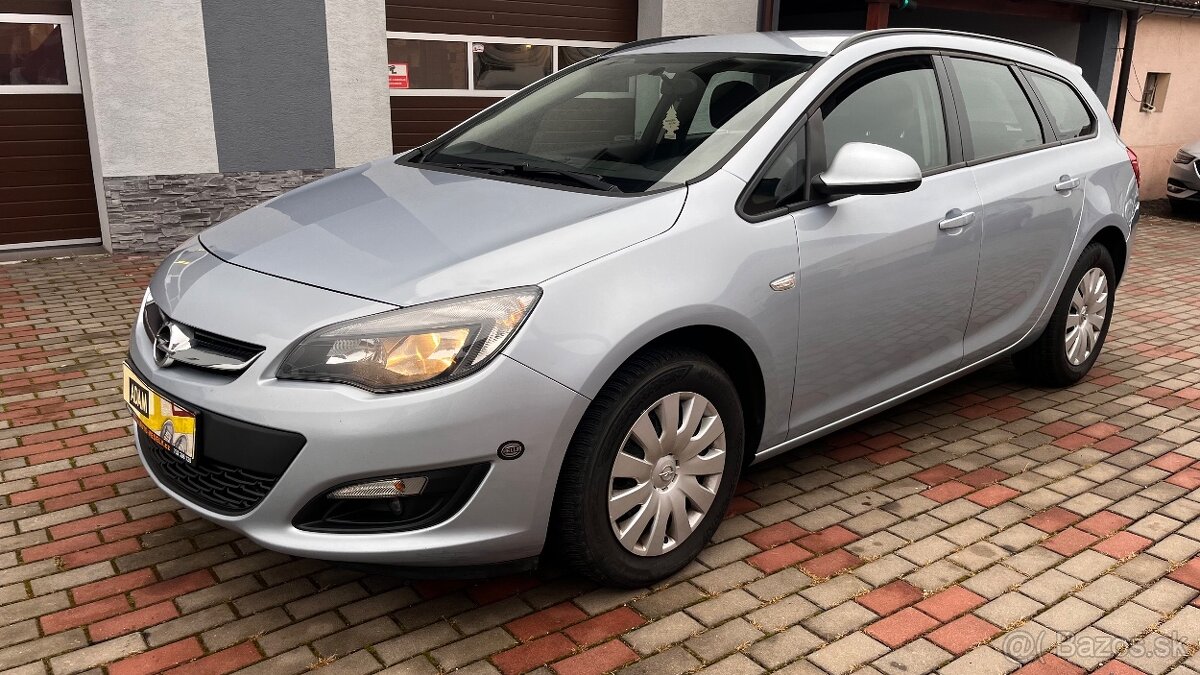 Opel Astra J 1.6 2015