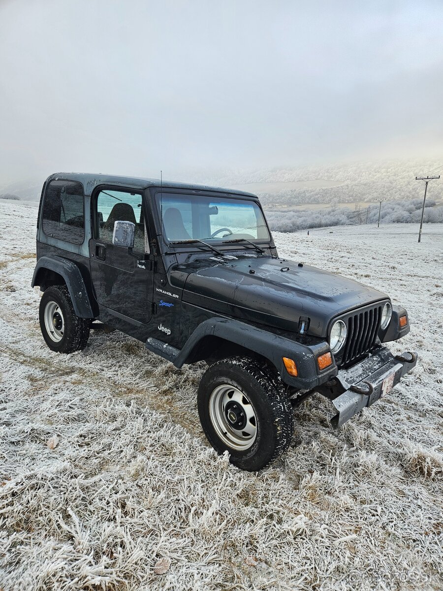 Jeep Wrangler TJ REZERVOVANE