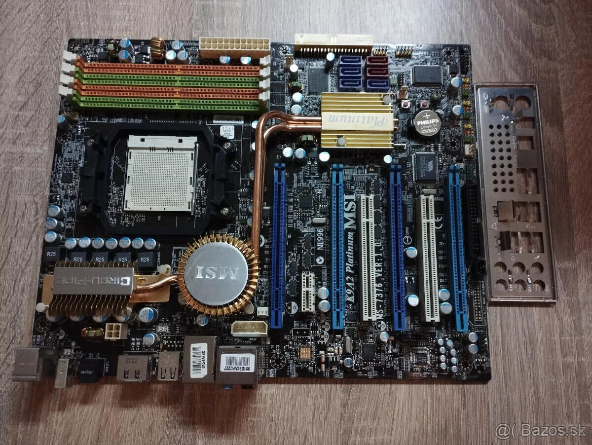 MSI K9A2 Platinum - AMD790FX / 4x PCIE