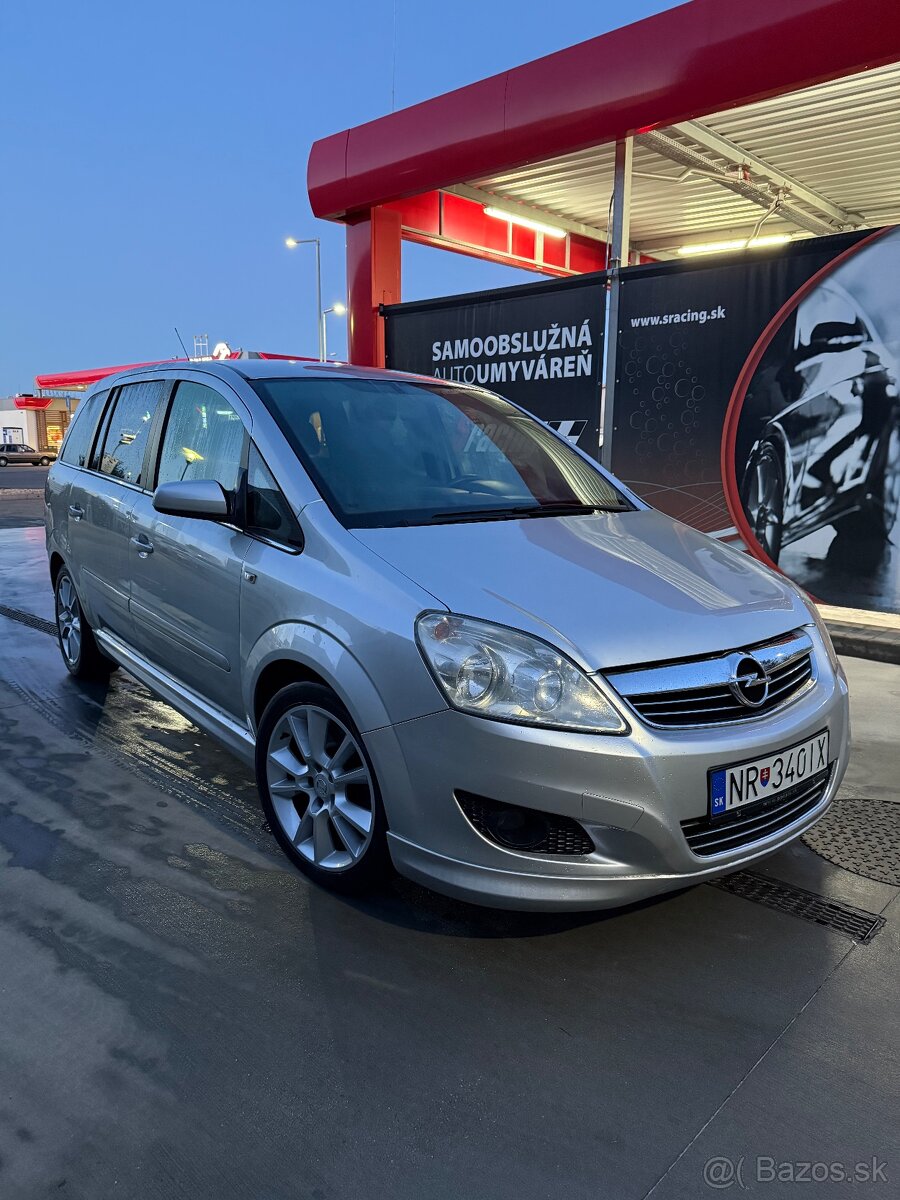 Predam Opel zafira 1.9 88kw rok 2008 nová STK a ek