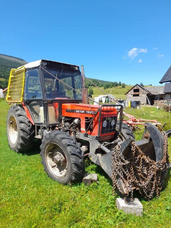 Traktor Zetor