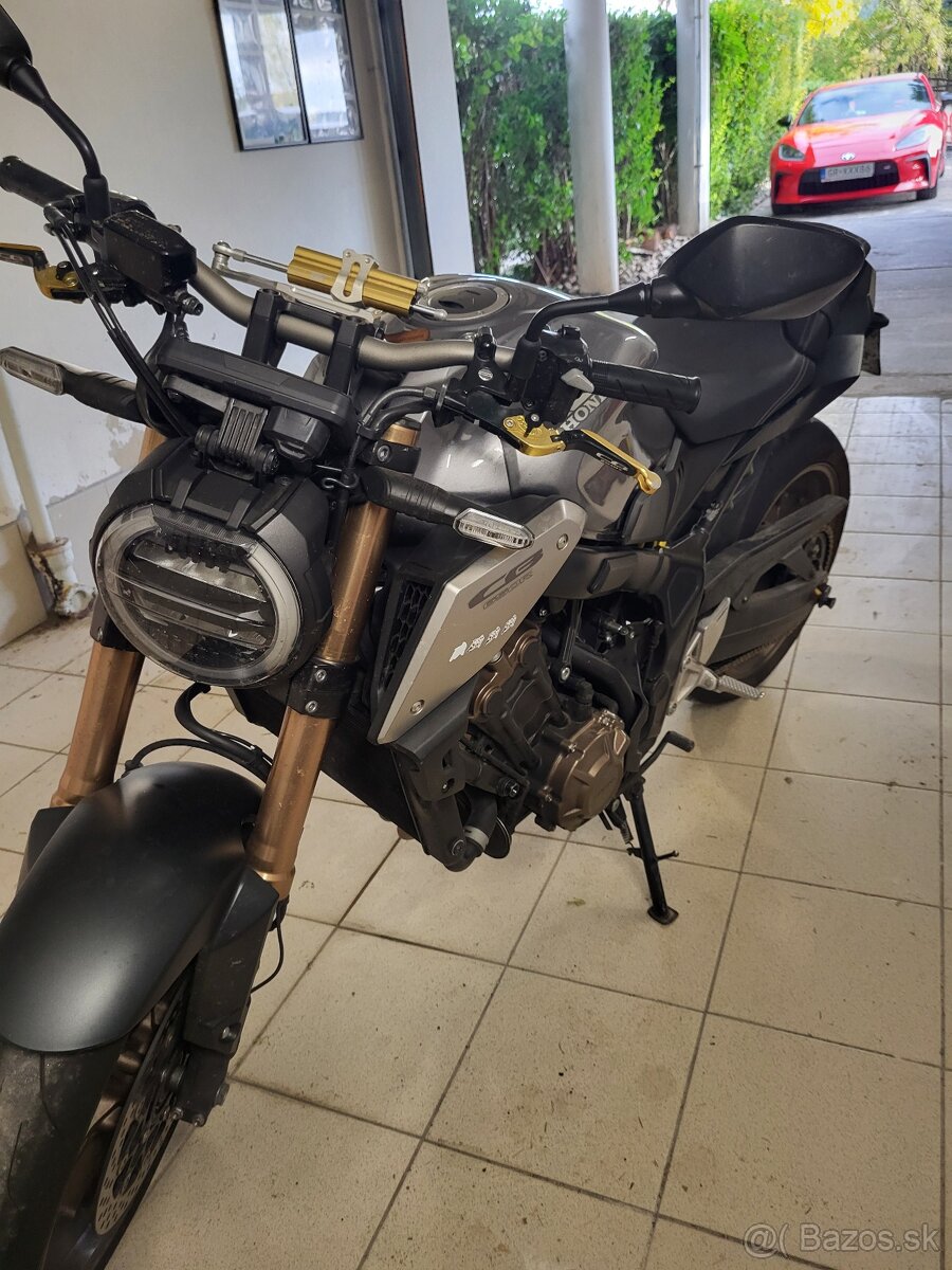 Predam hondu cb650r2021 žiadny cukrík