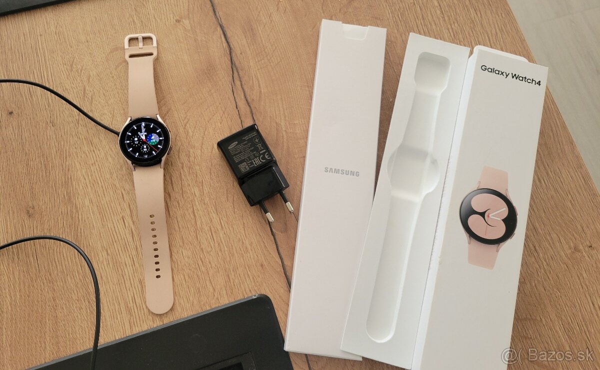 Hodinky Samsung Galaxy Watch4