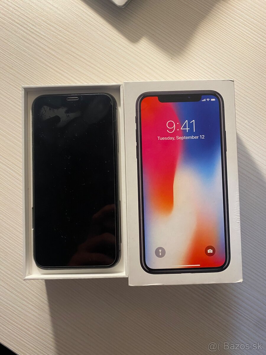 Predám IPhone X 64Gb