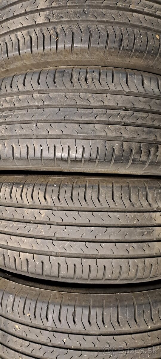 Predám 4ks jazdené letné 215/60r17-96H Continental