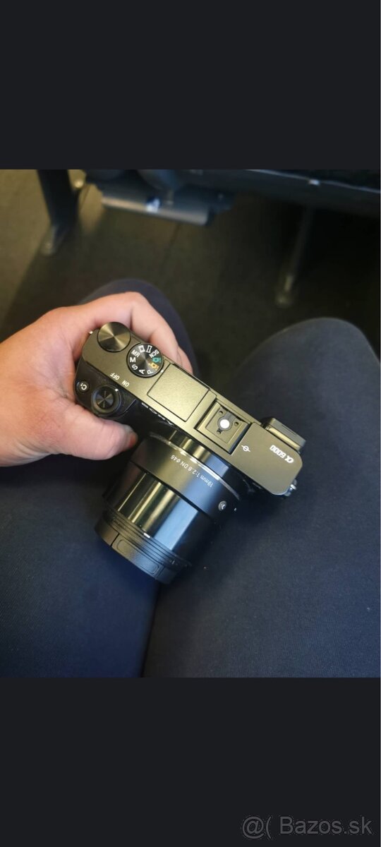 Fotoaparát SONY Alpha A6000, čiernej farby