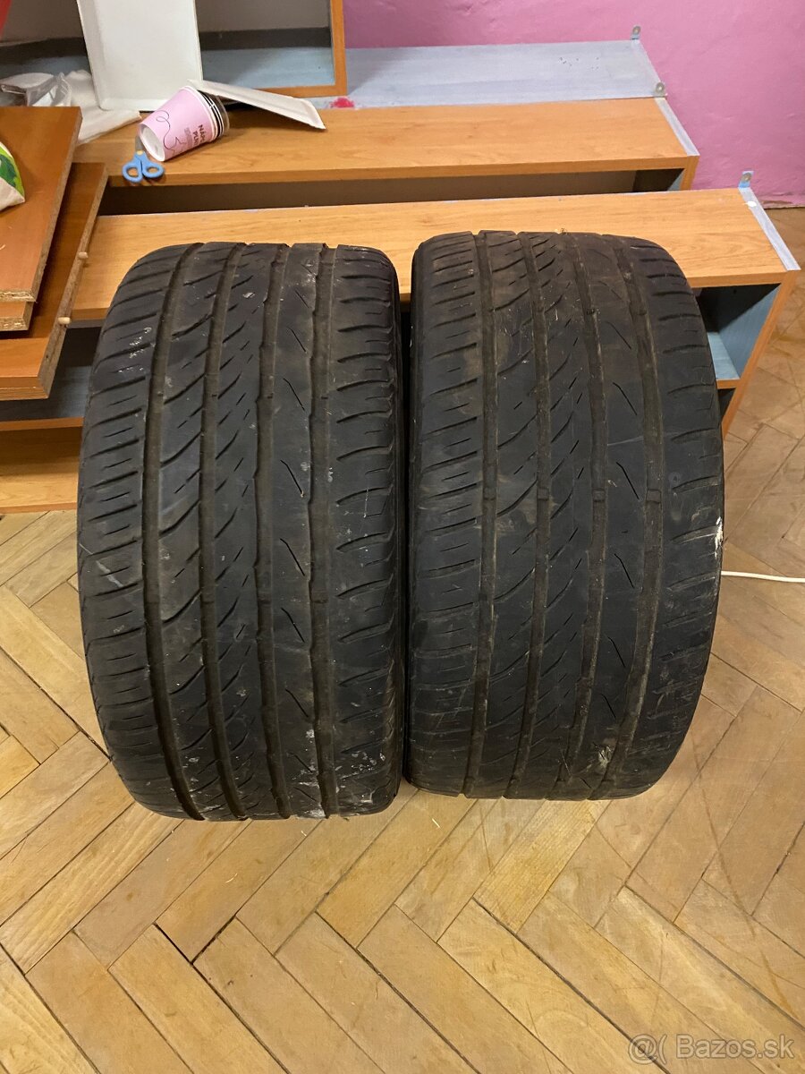 255/35 R18 letne pneu