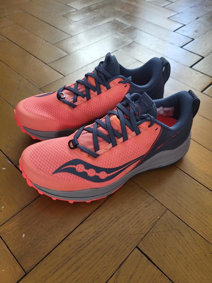 Dámske bežecké tenisky SAUCONY XODUS ULTRA 38