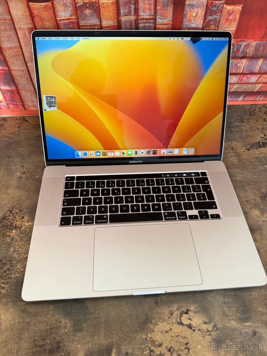 Apple Macbook Pro 16 -  Intel Core i9, 2,8 GHz. Touch Bar.