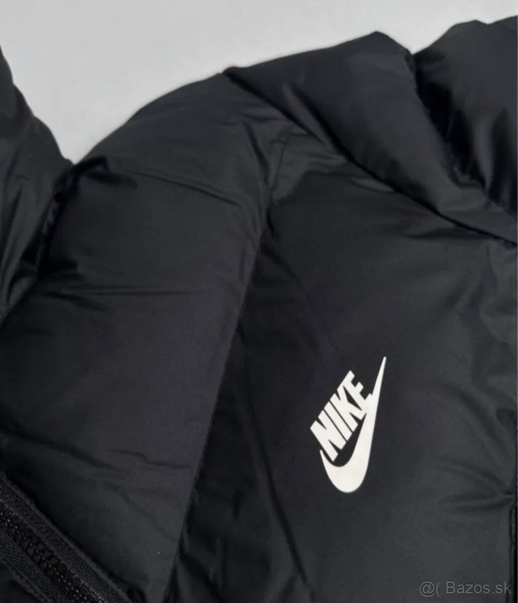 Bunda Nike storm fit