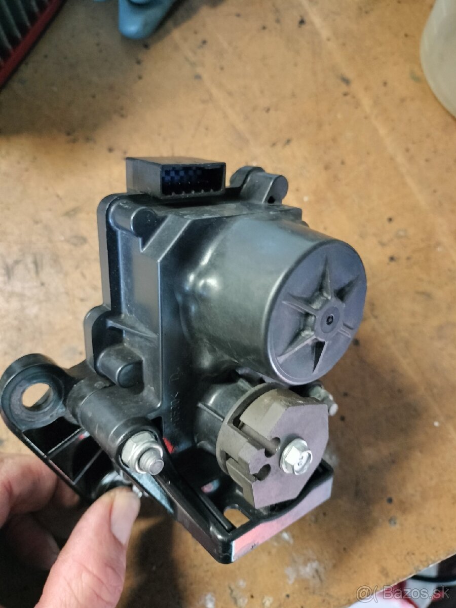 Servo motor výfukovej klapky Aprilia