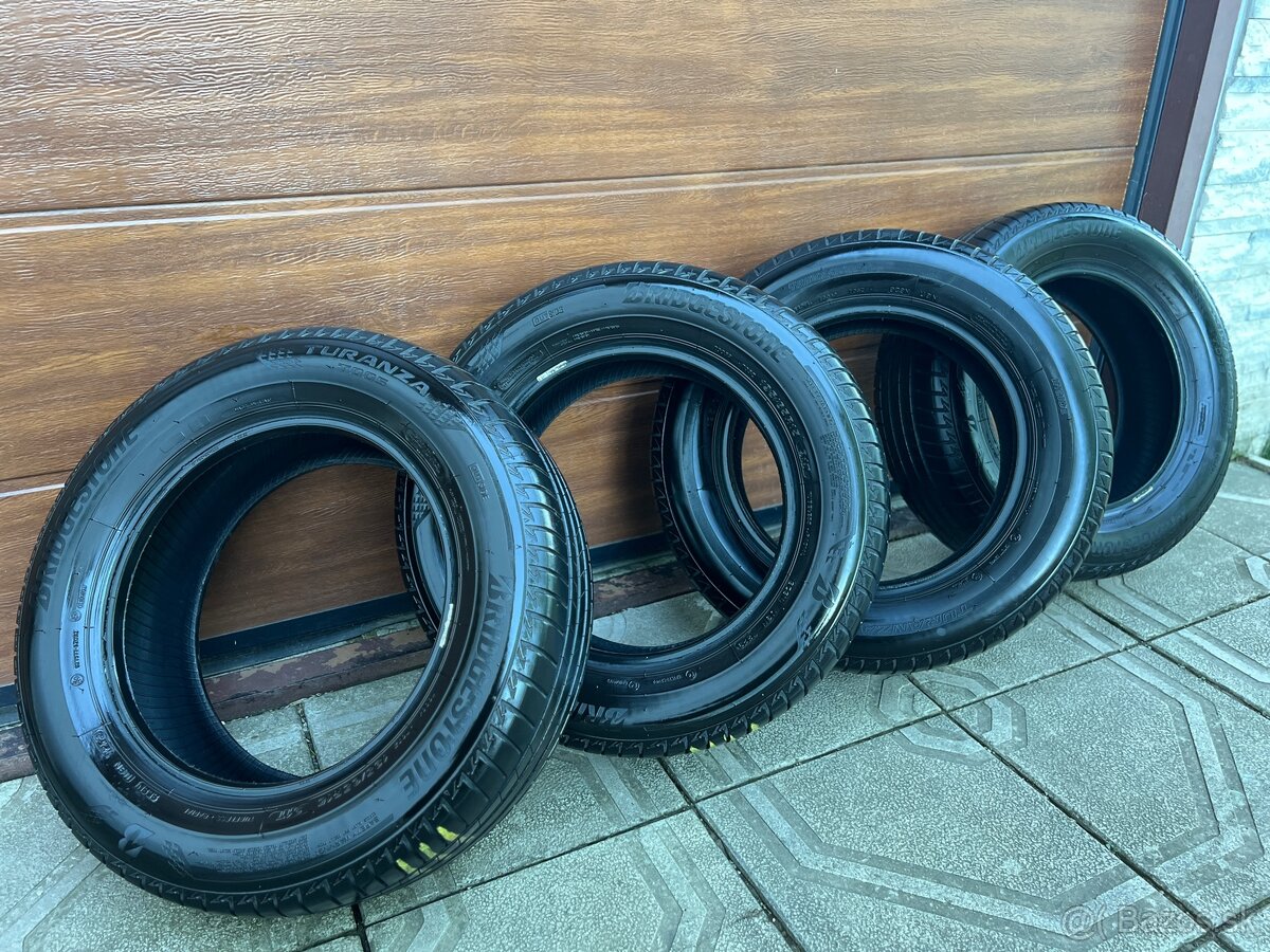 Predám letné pneu Brigestone 195/65 R15