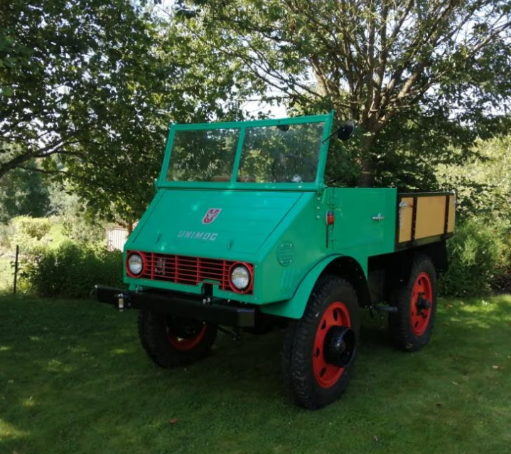 Mercedes-Benz Unimog 2010 (U25)