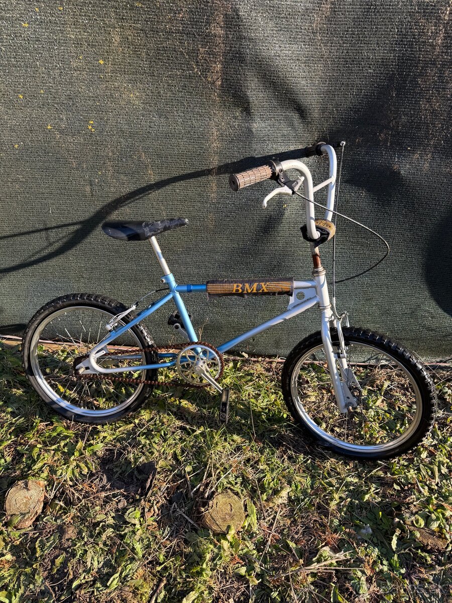 BMX bicykel