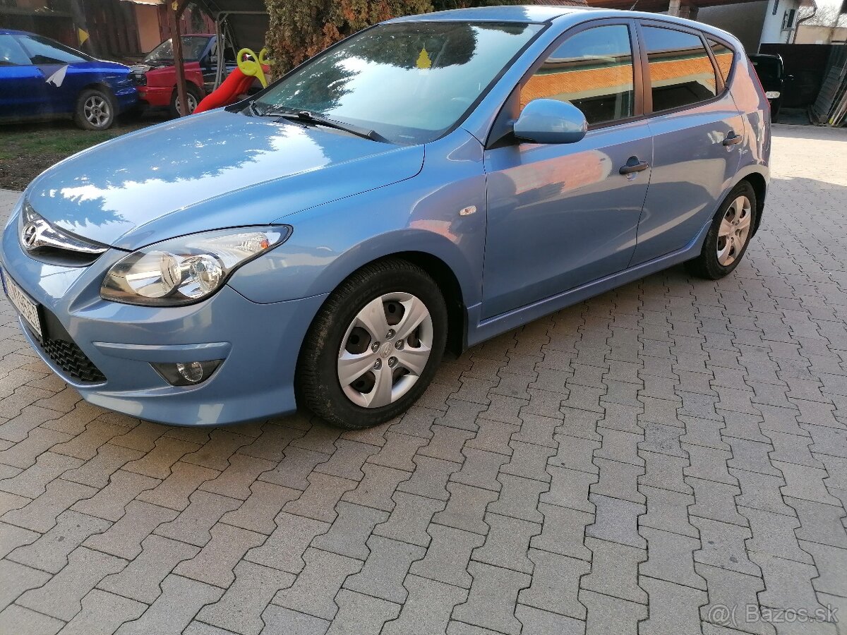 Hyundai i30, 1.4 DOHC 77kw 2011