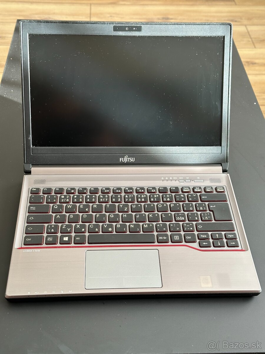 Fujitsu Lifebook E734