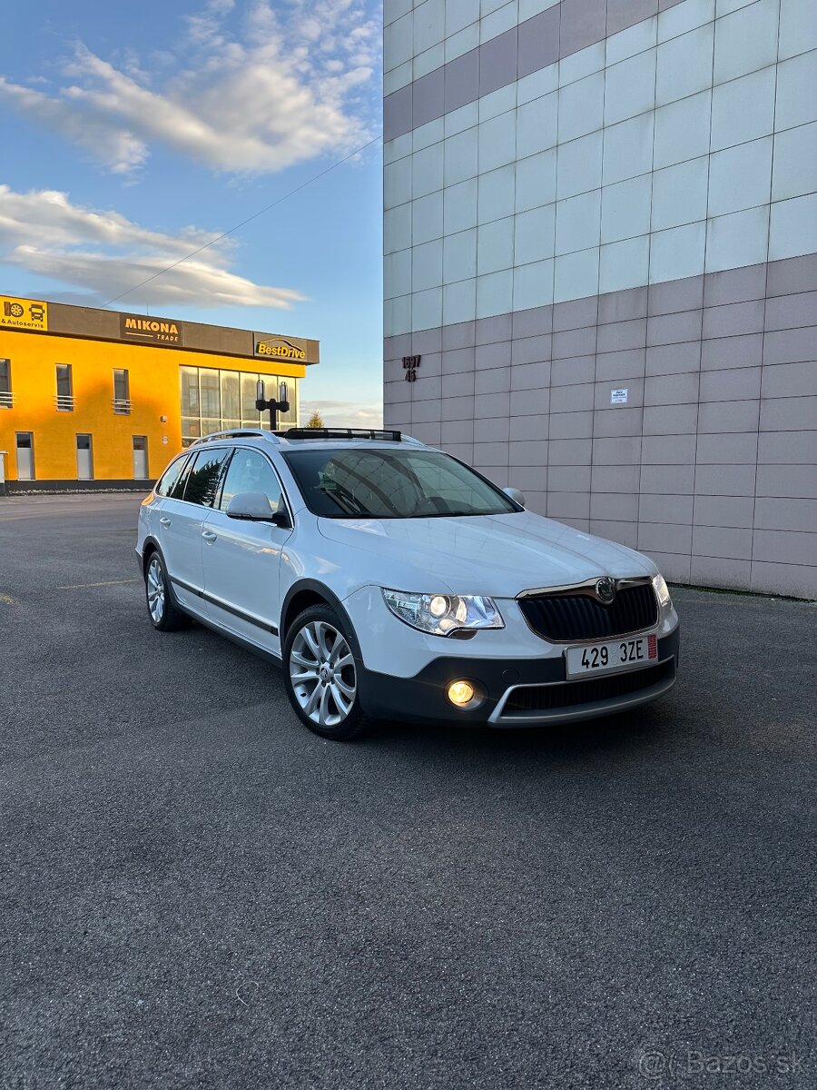 Škoda Superb 2 Combi 2.0 TDI 103kw Scout Panorama,BI-xenon