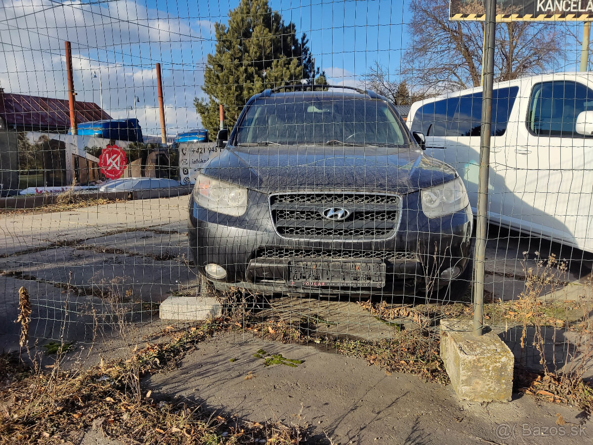 Hyundai SantaFe 2,2 CRDi 114kw AT 4WD - poškodený motor